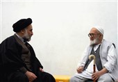 ماجراهای عمامه‌گذاری احمد خمینی | اتکای سایت جماران به فرد بدسابقه برای حمله به تسنیم!