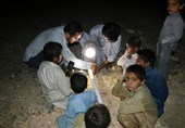 زاهدان| 200 روستایی در سیستان و بلوچستان برای اولین بار طعم روشنایی را چشیدند + تصویر