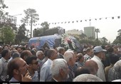 شیراز| پیکر آیت‌الله ایمانی با حضور مردم و مسئولان در شیراز تشییع شد+فیلم