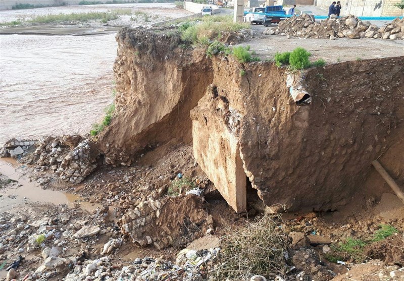 با پیگیری‌های تسنیم؛ دیواره ساحلی رودخانه کشکان در پلدختر بازسازی می‌شود