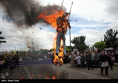  راهپیمایی نمازگزاران در محکومیت امریکا در بجنورد