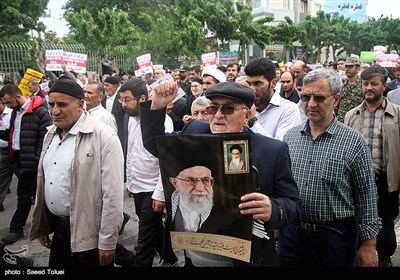  راهپیمایی نمازگزاران در محکومیت امریکا در بجنورد