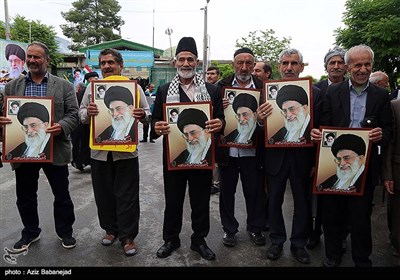  راهپیمایی نمازگزاران در محکومیت امریکا در خرم آباد