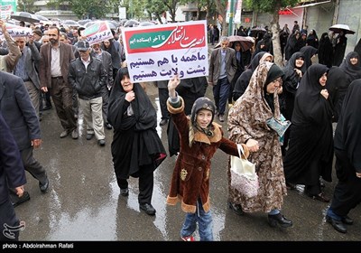 راهپیمایی نمازگزاران در محکومیت امریکا - همدان