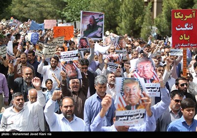 راهپیمایی نمازگزاران در محکومیت امریکا - کرمان