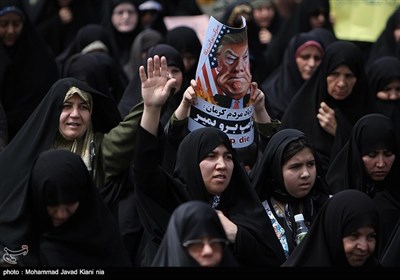 راهپیمایی نمازگزاران در محکومیت امریکا - کرمان