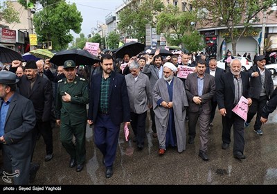 راهپیمایی نمازگزاران در محکومیت امریکا - اردبیل