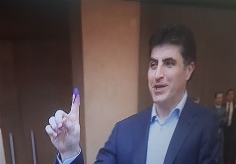 اولین مسئول عراقی که رای خود را به صندوق انداخت