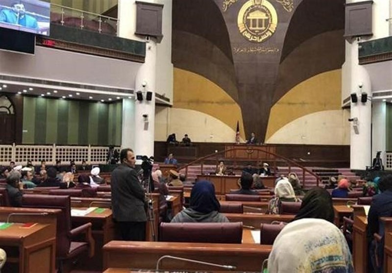 پارلمان افغانستان: دولت با عدم احترام به قانون اساسی به استبداد رای روی آورده است