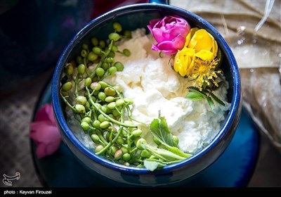 سنندج: موسم بہار کی سبزیوں سے بنے کھانوں کا ثقافتی میلہ