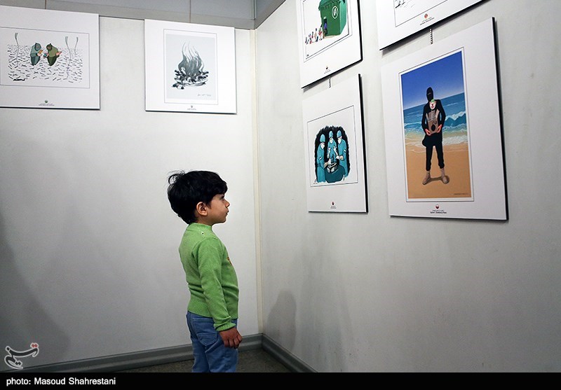 افتتاح نمایشگاه کاریکاتور و پوستر (پایان یک داعش)