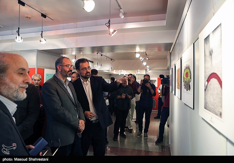 افتتاح نمایشگاه کاریکاتور و پوستر (پایان یک داعش)