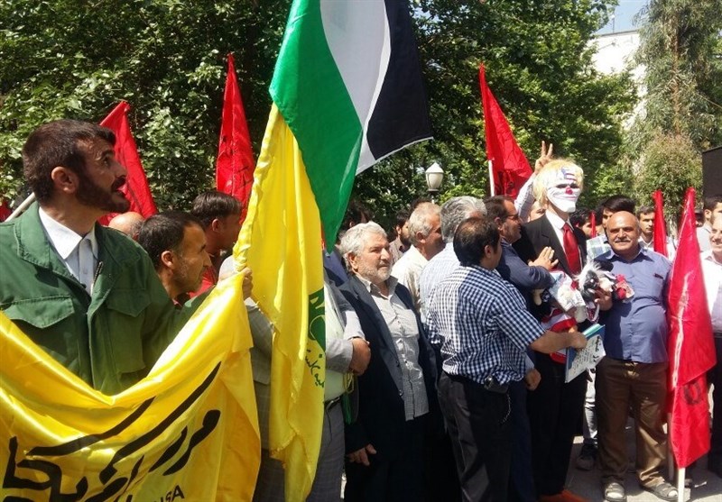 تجمع مردم و دانشجویان تهرانی در اعتراض به کشتار مردم غزه برگزار شد+ عکس