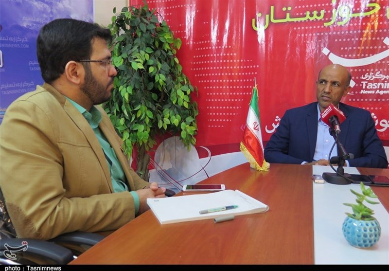 اهواز| نشست خبری مدیرکل فنی و حرفه‌ای خوزستان در دفتر تسنیم خوزستان