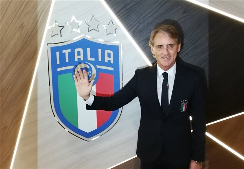 تمدید قرارداد مانچینی با فدراسیون فوتبال ایتالیا/ مانچو تا 2026 سرمربی آتزوری می‌ماند