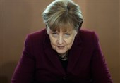 Merkel Allies Failing to Lure Voters with Harder Migration Stance: Poll