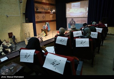 افتتاح نمایشگاه دایمی صنایع دستی در سازمان میراث فرهنگی و گردشگری