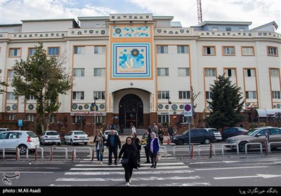 بیمارستان بهمن واقع در خیابان ایران زمین