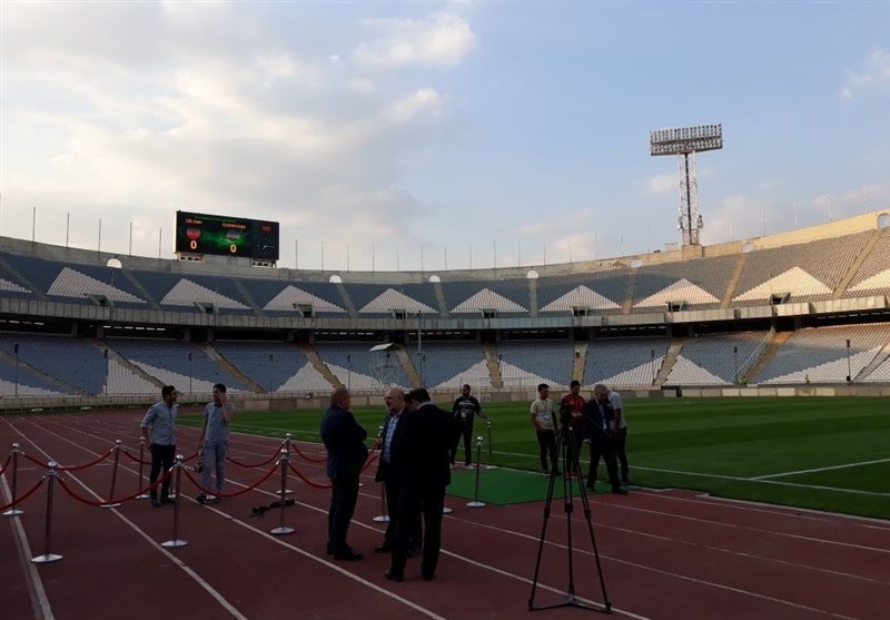 حاشیه دیدار ایران - ازبکستان| ورزشگاه خالی تحت‌الشعاع رونمایی از نماد تیم ملی+ تصاویر