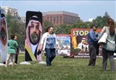 بن سلمان اور بن زائد پر "جوتے مار" مقابلہ + ویڈیو