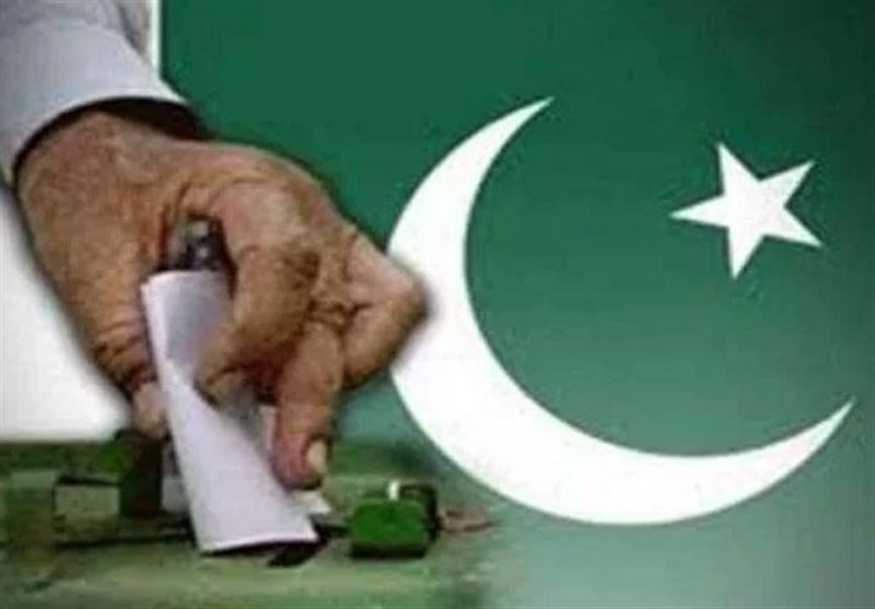 پاکستان بھر میں ووٹرز کی کل تعداد کتنی ہے؟ / کس پارٹی کو کونسا انتخابی نشان ملا؟ + تفصیلات