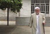 گفتگوی خواندنی با یک امام جمعه‌ اهل‌سنت؛ روحانی غیرمردمی نماینده رهبری نیست/ فرزندم در سوریه مدافع حرم بود + فیلم