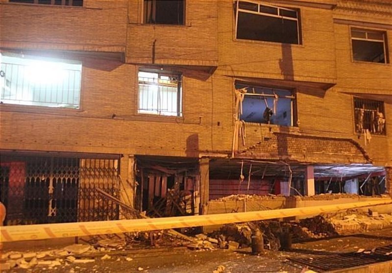 وقوع انفجار مهیب در بزرگراه اشرفی اصفهانی/تخریب کامل ساختمان 3 طبقه + تصاویر
