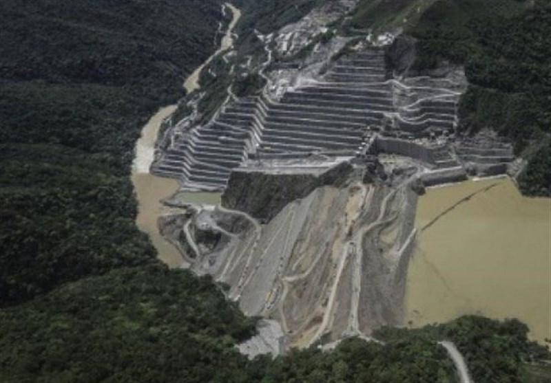 کولومبیا تجلی أکثر من 25 ألف شخص بسبب سد قید الإنشاء مهدد بالفیضان
