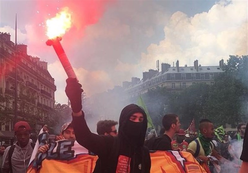 اعتصاب‌های سراسری در فرانسه، ارائه خدمات عمومی را فلج کرد +عکس