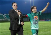 آذری: رجب‌زاده از فوتبال خداحافظی نکرده است/ نمازی در خصوص بازی کردن او تصمیم می‌گیرد
