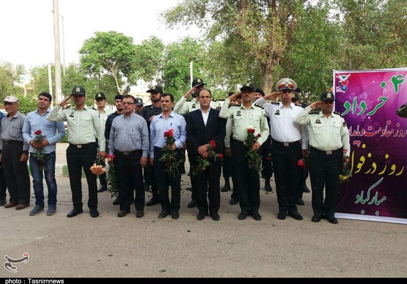 خوزستان| مزار شهدا به مناسبت روز ملی مقاومت و پایداری دزفول غبارروبی شد