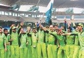 قومی کرکٹ ٹیم کا ڈیمز فنڈ کیلیے 32لاکھ روپیہ دینے کا اعلان