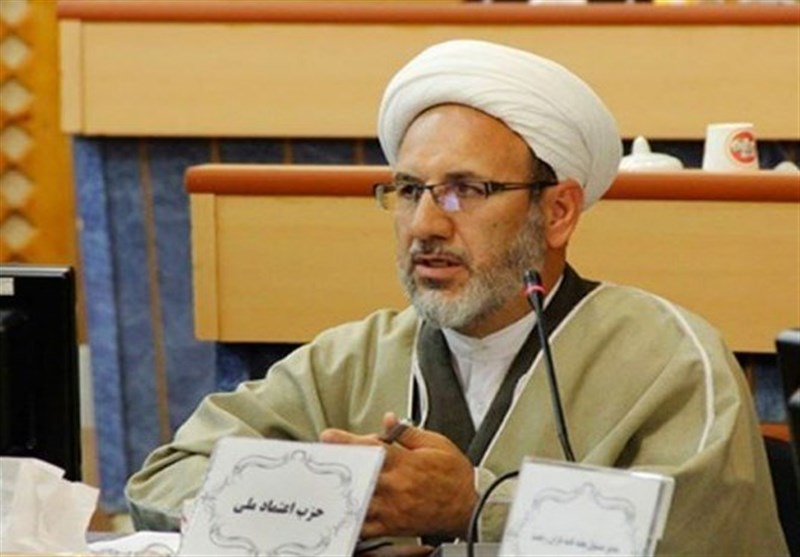 عضو شورای مرکزی اعتماد ملی: جلسه اخیر شورای مرکزی تلاشی برای کودتا در حزب بود