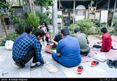 ضیافت افطار در جوار شهدا+عکس