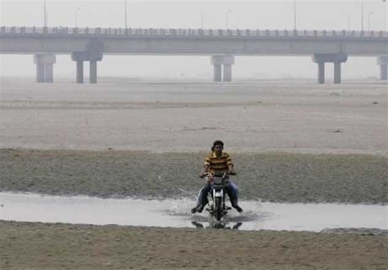 خشک شدن کامل رود چناب در پاکستان پس از ساخت سد توسط هند +تصاویر
