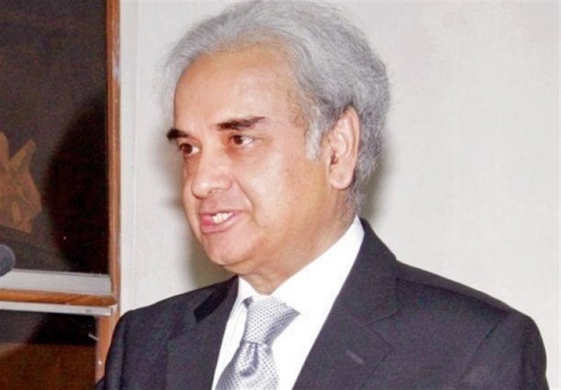 Pakistan Picks Former Chief Justice as Caretaker Premier