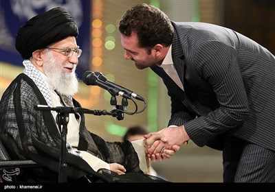 Leader Meets Iranian University Students