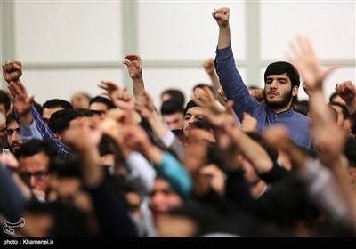 Leader Meets Iranian University Students