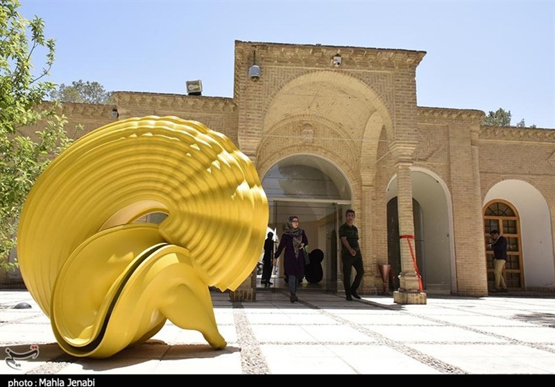 کرمان| نمایشگاه آثار &quot;‌تونی کرگ&quot; در کرمان به‌روایت تصویر