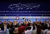 دیدار دانشجویان با امام خامنه ای| حسینی: نظام انتخاباتی باید اصلاح شود