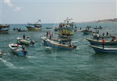 تحولات فلسطین|قایق‌های غزه 11 مایل را به سوی بندر &quot;لیماسول&quot; در قبرس طی کردند/حمله مجدد جنگنده‌های صهیونیستی به غزه