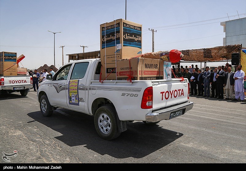 2357 فقره جهیزیه نوعروس و هدیه داماد به مددجویان بوشهری واگذار شد