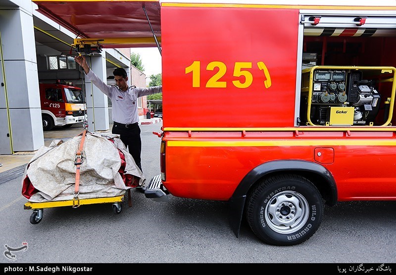 آتش‌نشانی اردستان با کمبود نیرو و تجهیزات رو به روست / خدمت‌رسانی تنها با 9 آتش‌نشان