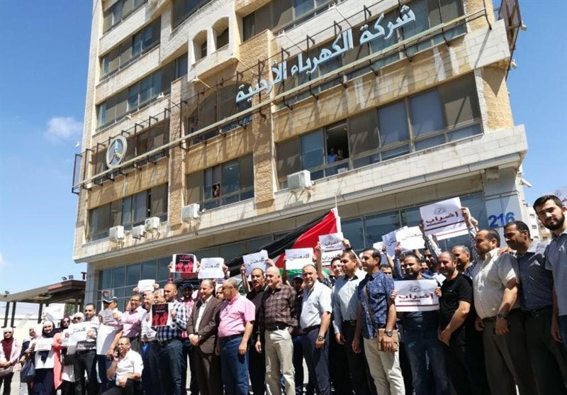 تداوم اعتراضات سراسری در اردن/ تدابیر شدید امنیتی در اطراف مقر نخست وزیری