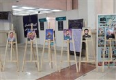 رونمایی از گالری نقاشی شهدای مدافع حرم در نمایشگاه قرآن + عکس