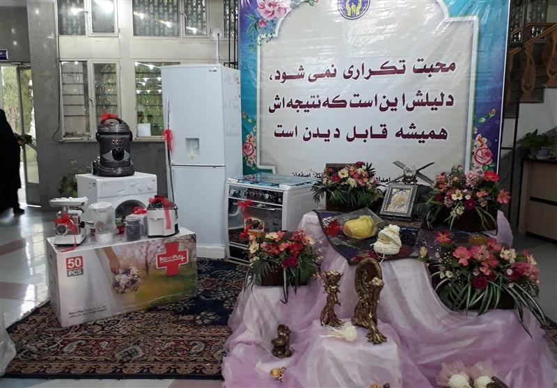 100 سری جهیزیه از سوی سپاه گلستان به زوج‌های جوان اهدا شد