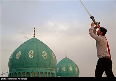 مراسم تعویض پرچم و شستشوی گنبد مسجد مقدس جمکران