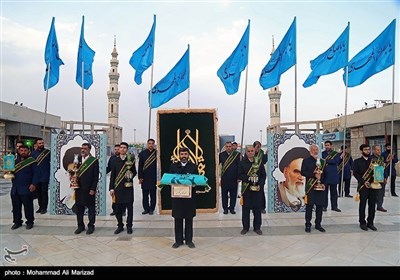 مسجد جمکران میں گنبد اقدس کی صفائی اور پرچم کشائی کی تقریب