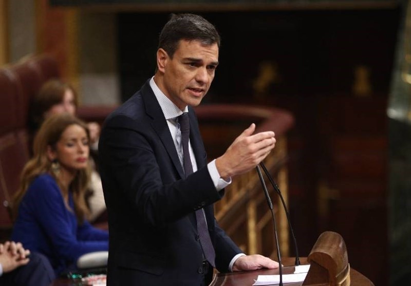 Spain PM Accuses Catalan Separatists of &apos;Lying&apos; Like Brexiters
