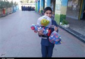 خوزستان| جمع‌آوری درب بطری برای خرید ویلچر و عصا برای معلولان